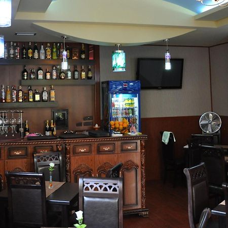 Hotel 3A Tirana Bagian luar foto